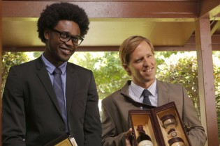 Ben-and-Kate-Career-Day-1x07-Episode-Stills-ben-and-kate-32673428-653-435