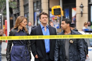 STANA KATIC, NATHAN FILLION, JON HUERTAS